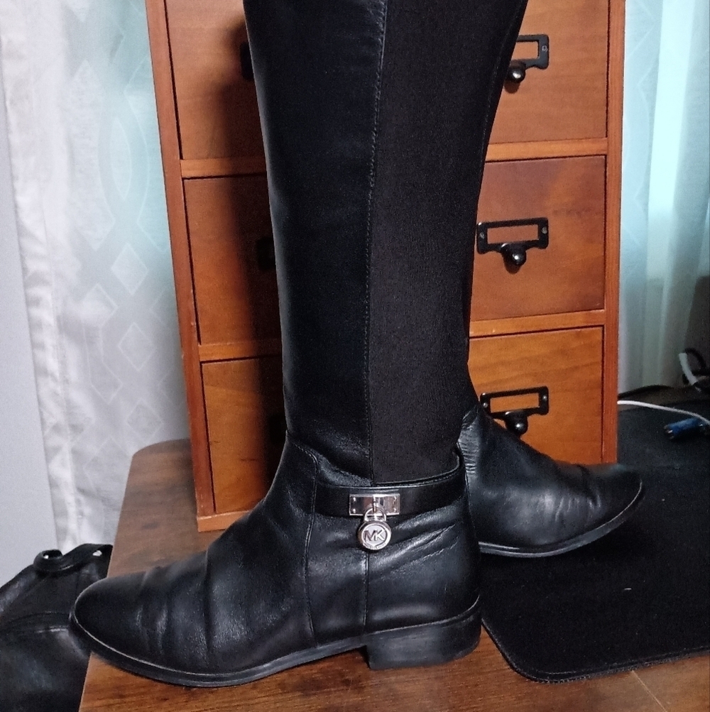 Michael Kors Hamilton Black Leather + Stretch Riding Boots_6M - Picture 7 of 9
